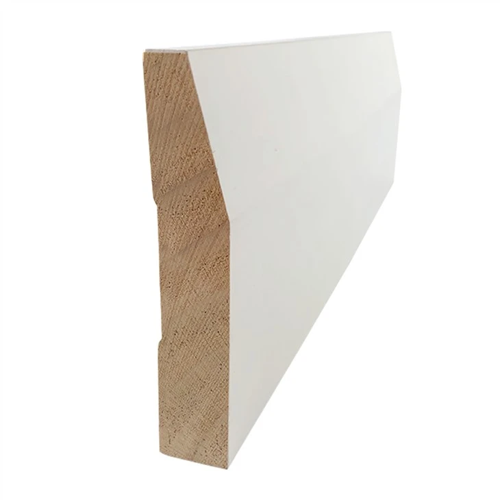 Sockelleistenverkleidung aus Holz